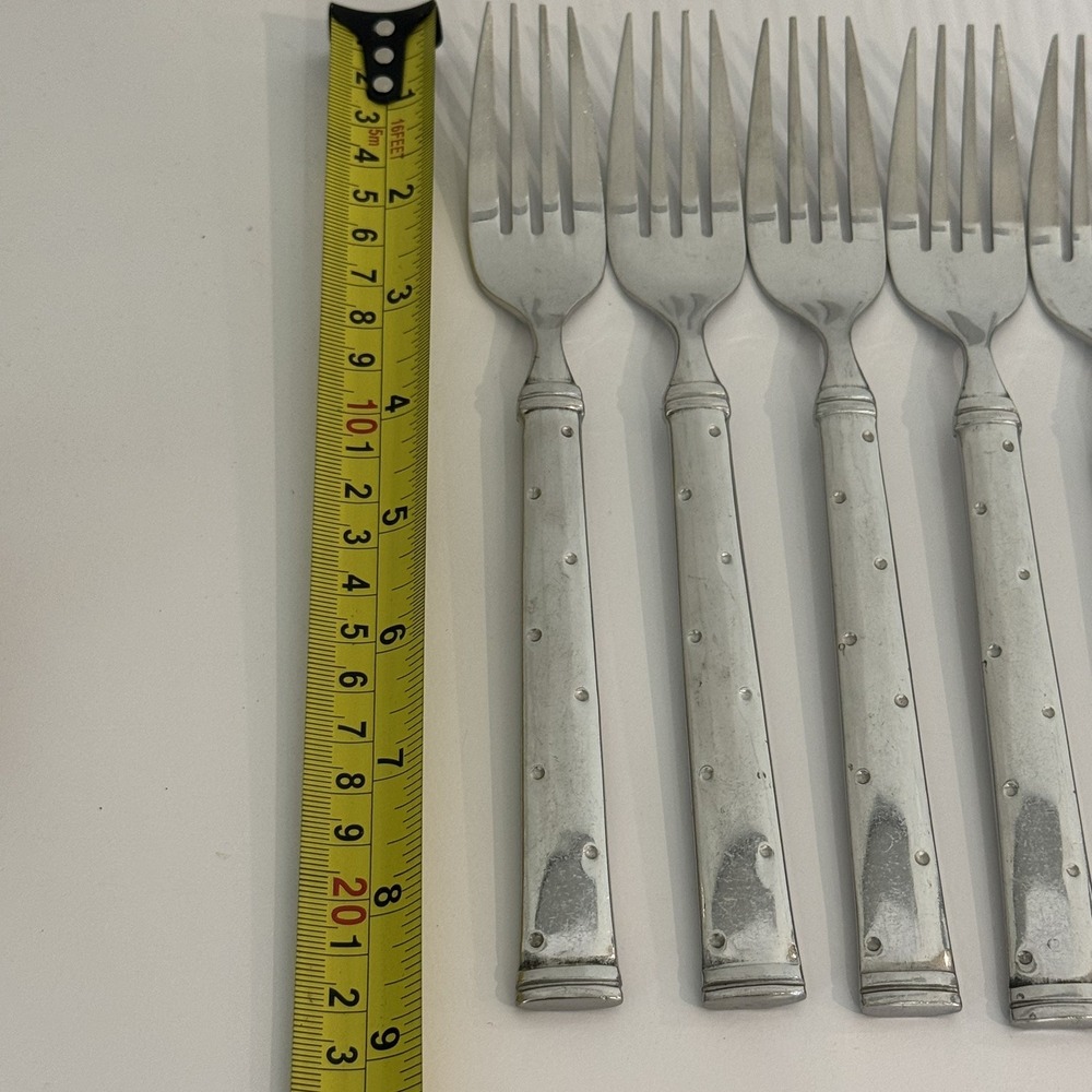 Royal Doulton 18/10 Stainless 6 Dinner Forks Riveted Handle 8.25" Unkwn Pattern - Picture 4 of 4